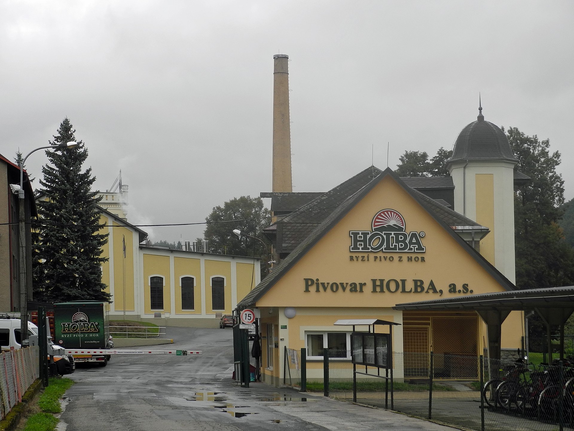 1920px-Holba-Brauerei-2